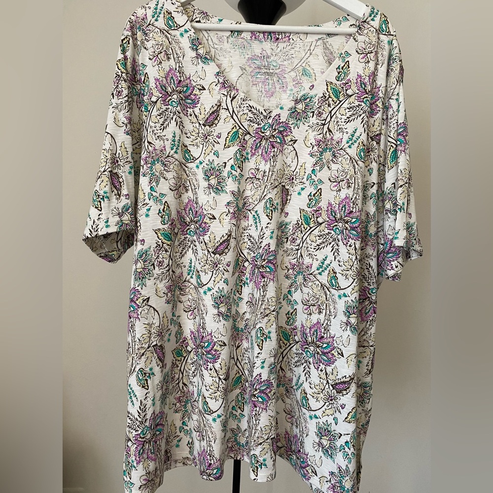 J. Jill Cream V-Neck Tee with Purple & Teal Floral Print size 4X